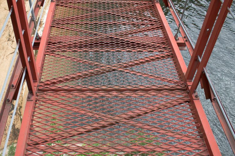 Expanded metal walkway grating Expanded metal walkway grating